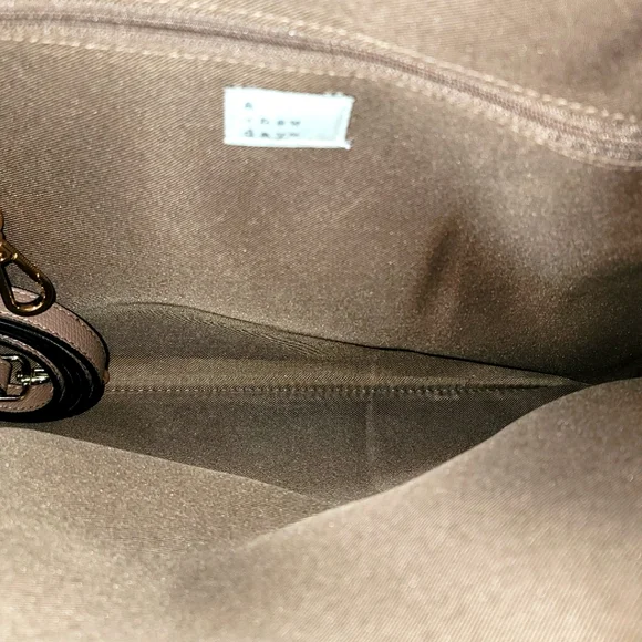 ***SOLD ON MERCARI***👜👜NWT Women's Work Tote Dark Taupe Handbag 👜 👜 - Picture 5 of 9